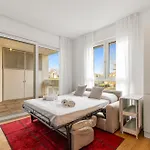 Bilocale Con Terrazzo Vicino M1 - San Siro Διαμέρισμα
