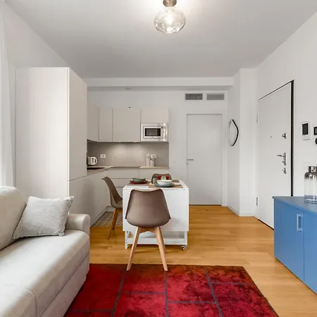 Апартаменты Bilocale Con Terrazzo Vicino M1 - San Siro