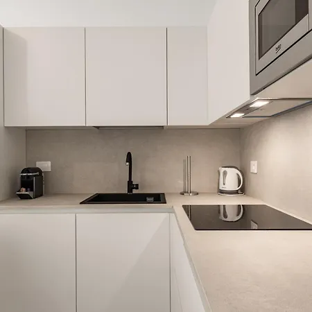 Bilocale Con Terrazzo Vicino M1 - San Siro